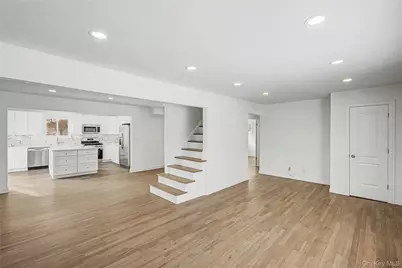 6 Maple Lane, Massapequa Park, NY 11762 - Photo 5