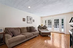 25 State Pl, Huntington, NY 11743 - Photo 5