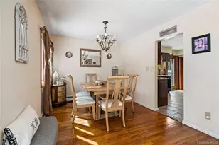 25 State Pl, Huntington, NY 11743 - Photo 9