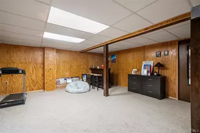 25 State Place, Huntington, NY 11743 - Photo 27