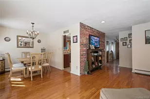 25 State Pl, Huntington, NY 11743 - Photo 7