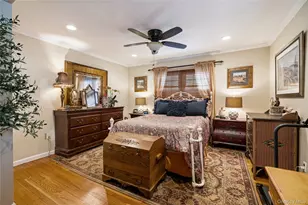 36 Lakewood Ave, Ronkonkoma, NY 11779 - Photo 17