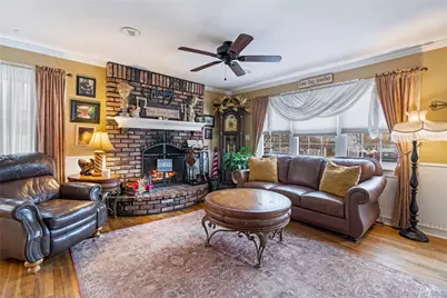 36 Lakewood Avenue, Ronkonkoma, NY 11779 - Photo 5