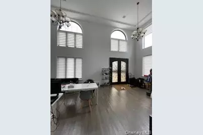 4920 167th Street, Fresh Meadows, NY 11366 - Photo 3