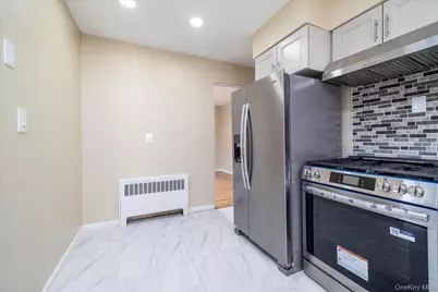 24 S Corona Avenue, Valley Stream, NY 11580 - Photo 7