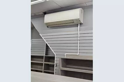 10752 Sutphin Boulevard, Jamaica, NY 11435 - Photo 11