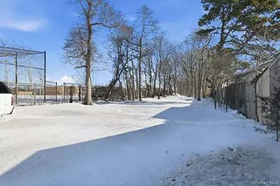 20 Wendy Lane, Brentwood, NY 11717 - Photo 21