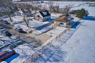 20 Wendy Ln, Brentwood, NY 11717 - Photo 23