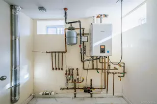 154-24 13th Ave, Whitestone, NY 11357 - Photo 11