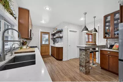 28 Jane Street, Roslyn Heights, NY 11577 - Photo 11