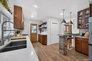 28 Jane St, Roslyn Heights, NY 11577 - Photo 11