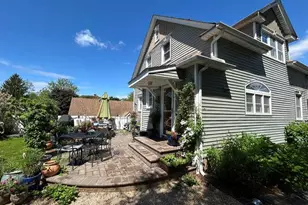 28 Jane St, Roslyn Heights, NY 11577 - Photo 3