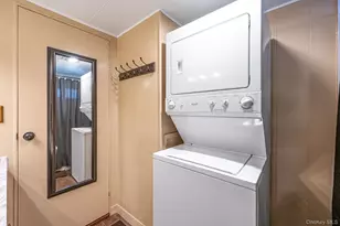 525 Riverleigh Ave, Riverhead, NY 11901 - Photo 19