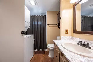 525 Riverleigh Ave, Riverhead, NY 11901 - Photo 17