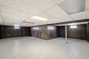 15 Springwood Path, Syosset, NY 11791 - Photo 25