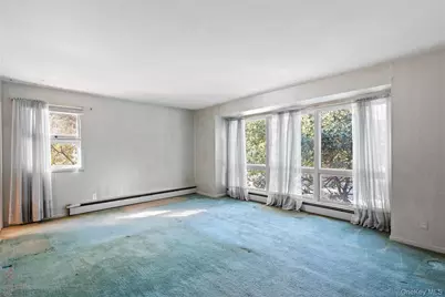 15 Springwood Path, Syosset, NY 11791 - Photo 17