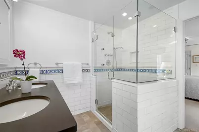 111 Berrian Road, New Rochelle, NY 10804 - Photo 17