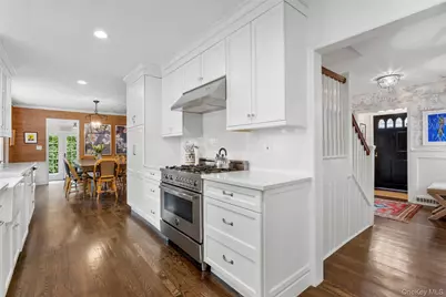 111 Berrian Road, New Rochelle, NY 10804 - Photo 11