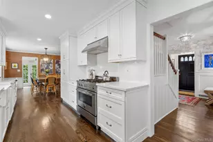 111 Berrian Rd, New Rochelle, NY 10804 - Photo 11