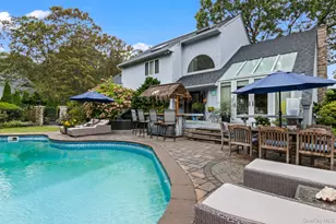 6 Bluffview Ct, Miller Place, NY 11764 - Photo 11