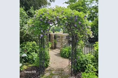 6 Bluffview Court, Miller Place, NY 11764 - Photo 9