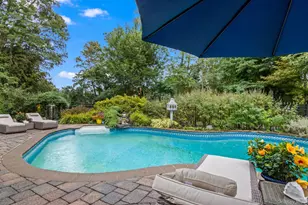 6 Bluffview Ct, Miller Place, NY 11764 - Photo 15