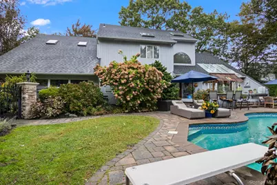 6 Bluffview Court, Miller Place, NY 11764 - Photo 13