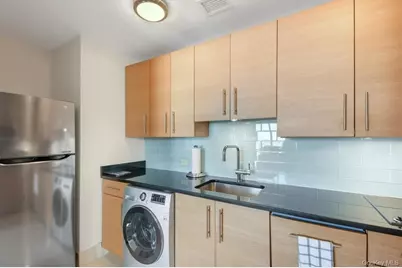 1 Renaissance Square #9D, White Plains, NY 10601 - Photo 5