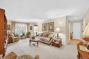 21 Foxwood Dr, Pleasantville, NY 10570 - Photo 5