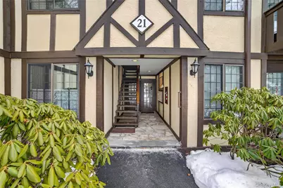 21 Foxwood Drive #8, Pleasantville, NY 10570 - Photo 1