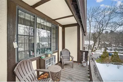 21 Foxwood Drive #8, Pleasantville, NY 10570 - Photo 3