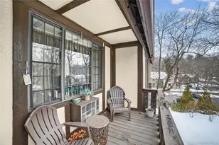 21 Foxwood Dr, Pleasantville, NY 10570 - Photo 3