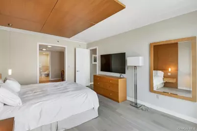 1 Renaissance Square #7B, White Plains, NY 10601 - Photo 7