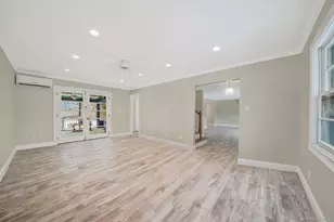 62 Howard St, Patchogue, NY 11772 - Photo 11