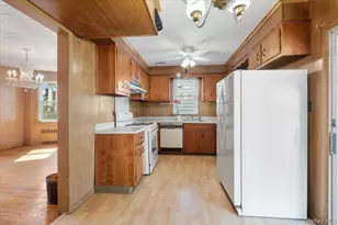 18 Faneuil Pl, New Rochelle, NY 10801 - Photo 11