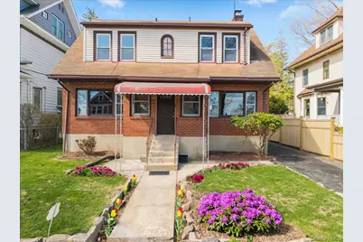 18 Faneuil Place, New Rochelle, NY 10801 - Photo 1