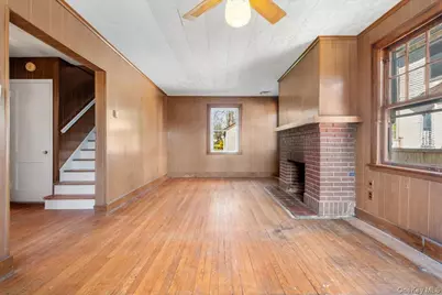 18 Faneuil Place, New Rochelle, NY 10801 - Photo 5