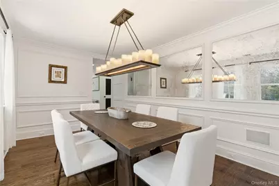 31 Carnegie Avenue, Huntington, NY 11743 - Photo 5