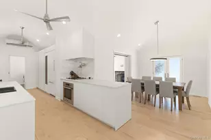 80 Hollow Rd, Stony Brook, NY 11790 - Photo 9