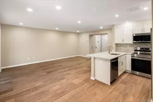 98 Molly Pitcher Ln, Yorktown Heights, NY 10598 - Photo 7