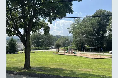 8 Park Avenue, Hillburn, NY 10931 - Photo 7