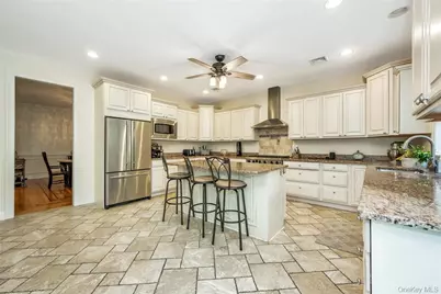 696 Ridgeway, White Plains, NY 10605 - Photo 11