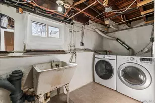 43-16 249th St, Little Neck, NY 11363 - Photo 19