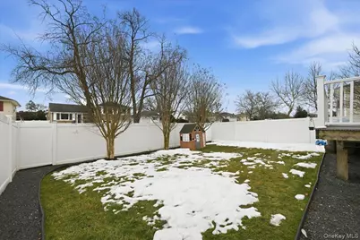 3984 Arthur Avenue N, Seaford, NY 11783 - Photo 33