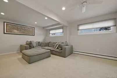 3984 Arthur Avenue N, Seaford, NY 11783 - Photo 17