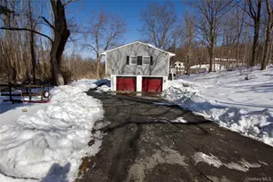 182 Downing Rd, Pleasant Valley, NY 12569 - Photo 17