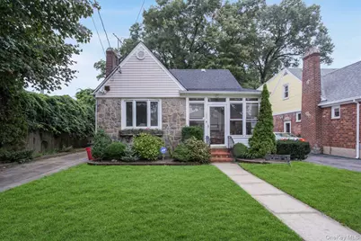 1624 Berkeley Avenue, Baldwin, NY 11510 - Photo 19