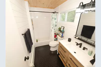 28 Block Boulevard, Port Jefferson Station, NY 11776 - Photo 11