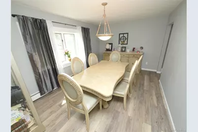 28 Block Boulevard, Port Jefferson Station, NY 11776 - Photo 3