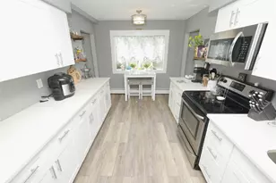 28 Block Blvd, Port Jefferson Station, NY 11776 - Photo 5